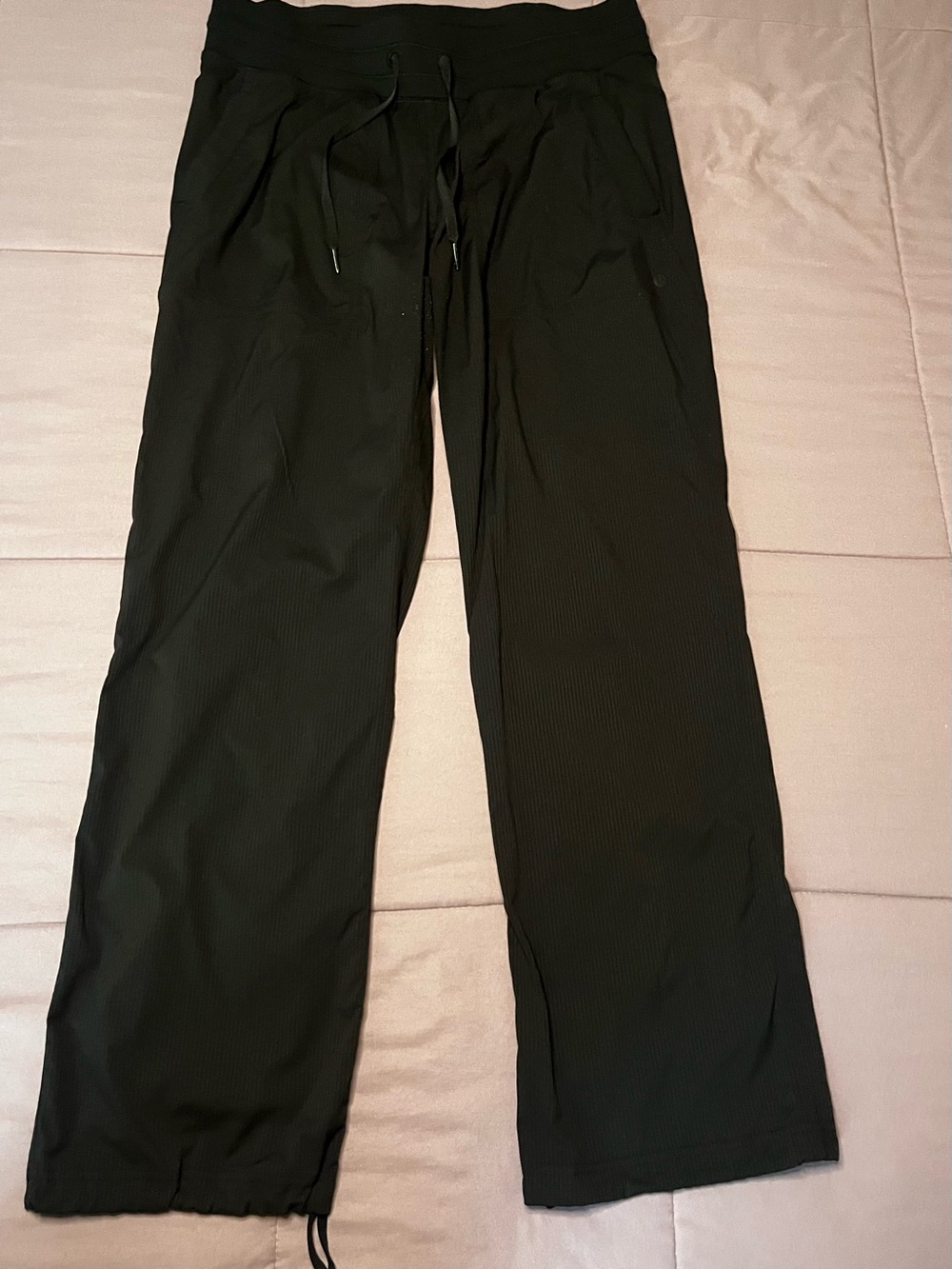Lululemon Women's dance studio mid-rise pant, regular length, Black